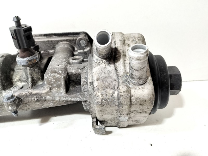 Recambio de soporte filtro aceite para seat ibiza iii (6l1) 1.4 tdi referencia OEM IAM 045115389H  