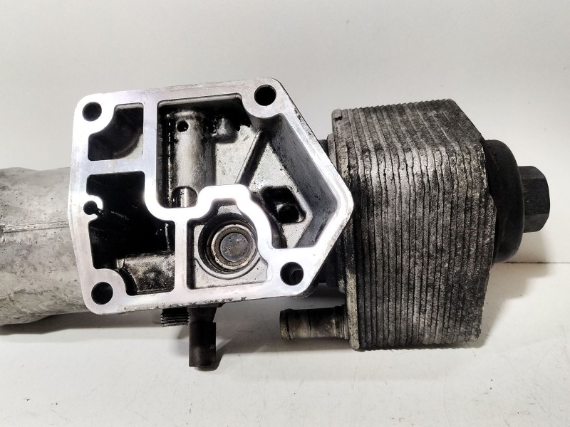 Recambio de soporte filtro aceite para audi a3 sportback (8pa) 2.0 tdi 16v referencia OEM IAM 045115389K  
