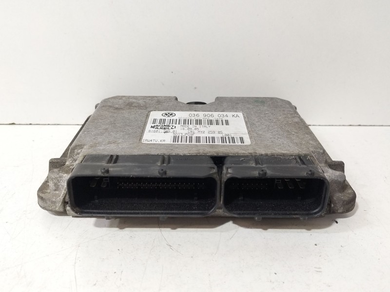 Recambio de centralita motor uce para volkswagen polo iv (9n_, 9a_) 1.4 16v referencia OEM IAM 036906034KA  