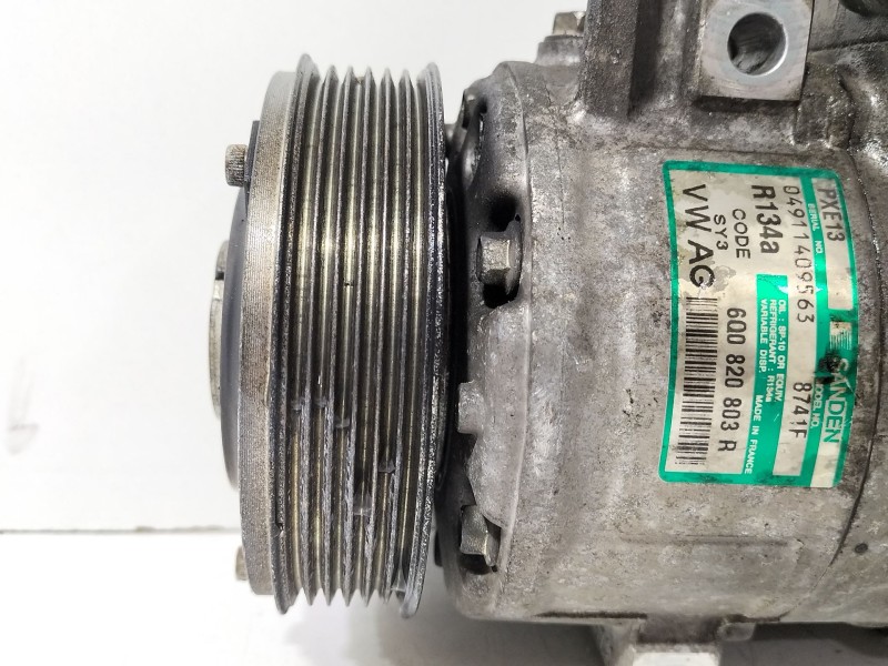 Recambio de compresor aire acondicionado para volkswagen polo iv (9n_, 9a_) 1.4 16v referencia OEM IAM 6Q0820803R  