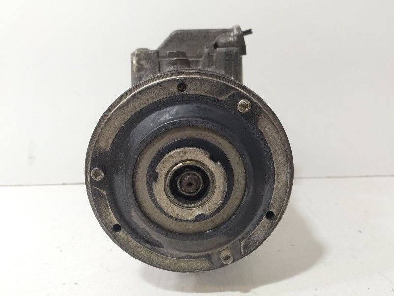Recambio de compresor aire acondicionado para volkswagen polo iv (9n_, 9a_) 1.4 16v referencia OEM IAM 6Q0820803R  