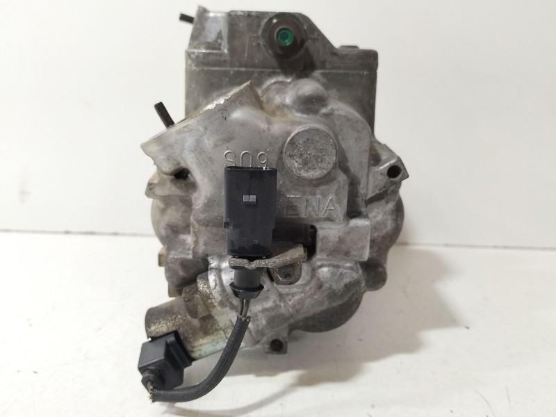 Recambio de compresor aire acondicionado para volkswagen polo iv (9n_, 9a_) 1.4 16v referencia OEM IAM 6Q0820803R  