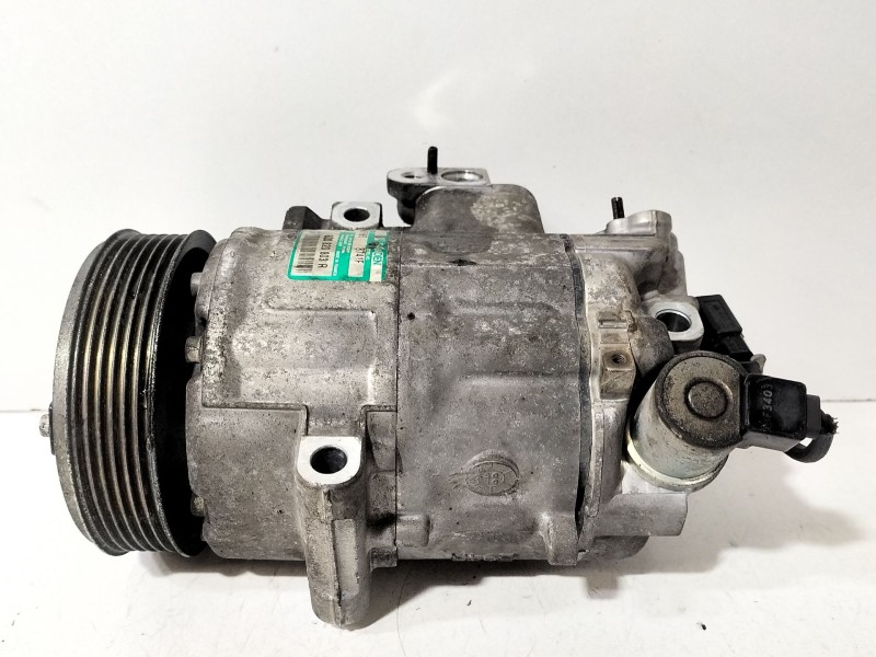 Recambio de compresor aire acondicionado para volkswagen polo iv (9n_, 9a_) 1.4 16v referencia OEM IAM 6Q0820803R  