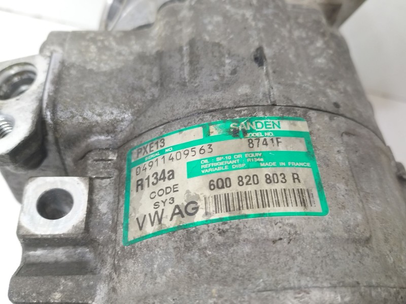 Recambio de compresor aire acondicionado para volkswagen polo iv (9n_, 9a_) 1.4 16v referencia OEM IAM 6Q0820803R  