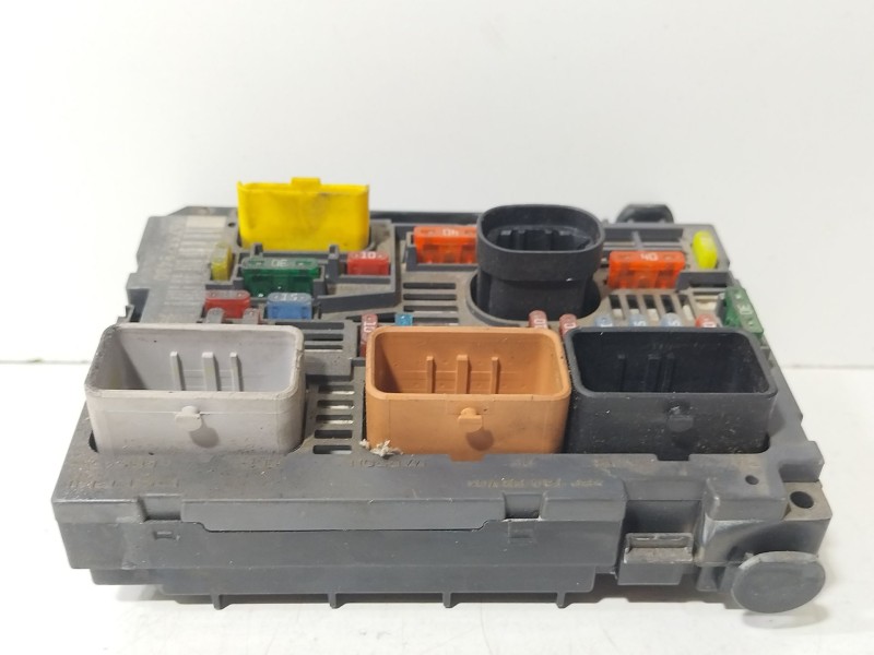 Recambio de caja reles / fusibles para citroën c4 picasso i monospace (ud_) 1.6 hdi 110 referencia OEM IAM 9675879480  