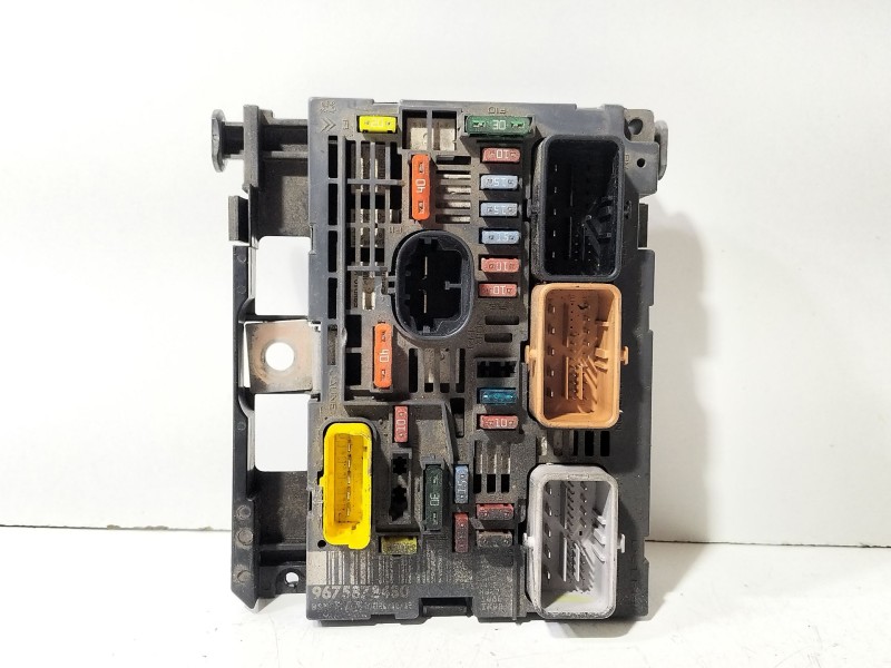 Recambio de caja reles / fusibles para citroën c4 picasso i monospace (ud_) 1.6 hdi 110 referencia OEM IAM 9675879480  