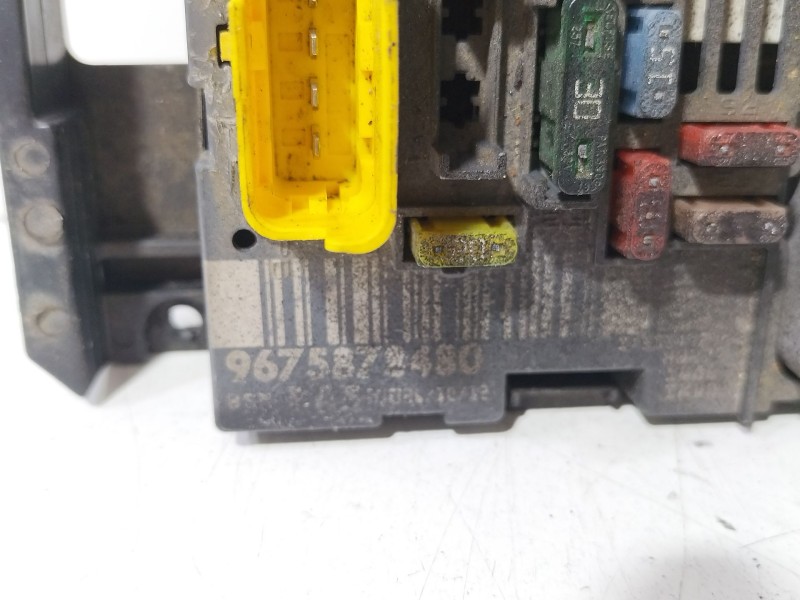 Recambio de caja reles / fusibles para citroën c4 picasso i monospace (ud_) 1.6 hdi 110 referencia OEM IAM 9675879480  