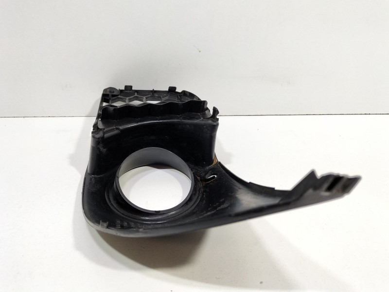 Recambio de moldura para mitsubishi lancer viii (cy_a, cz_a) 2.0 di-d (cy8a) referencia OEM IAM 8321AT23  