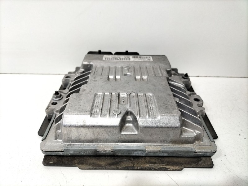 Recambio de centralita motor uce para peugeot 308 sw i (4e_, 4h_) 1.6 hdi referencia OEM IAM 9666681180  