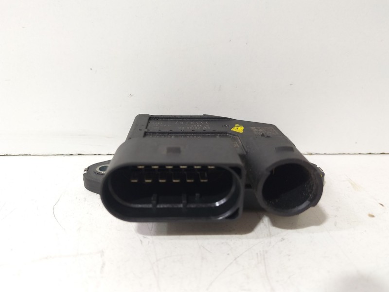 Recambio de caja precalentamiento para mercedes-benz clase c (w204) berlina 2.1 cdi cat referencia OEM IAM A6549009900  
