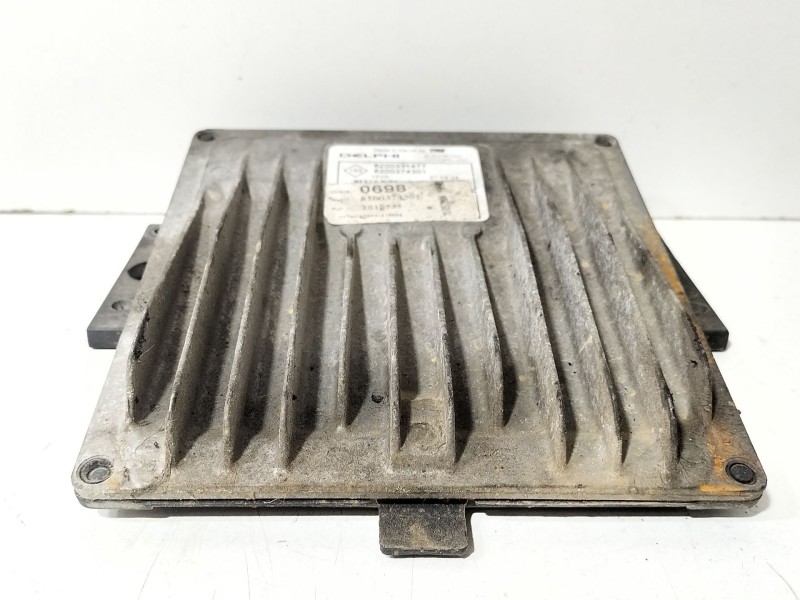 Recambio de centralita motor uce para renault clio ii (bb_, cb_) 1.5 dci (b/cb07) referencia OEM IAM 8200331477  