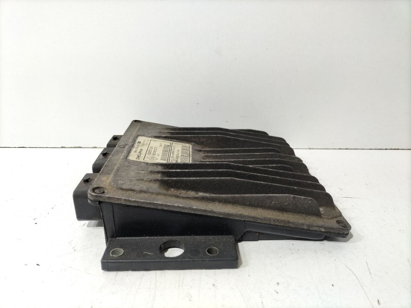 Recambio de centralita motor uce para dacia logan (ls_) 1.5 dci (ls0k) referencia OEM IAM 8200513058  