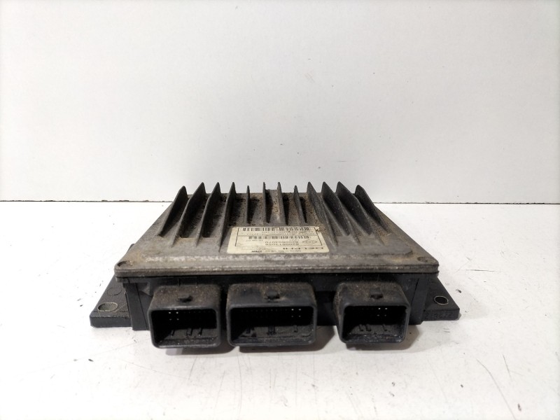 Recambio de centralita motor uce para dacia logan (ls_) 1.5 dci (ls0k) referencia OEM IAM 8200513058  