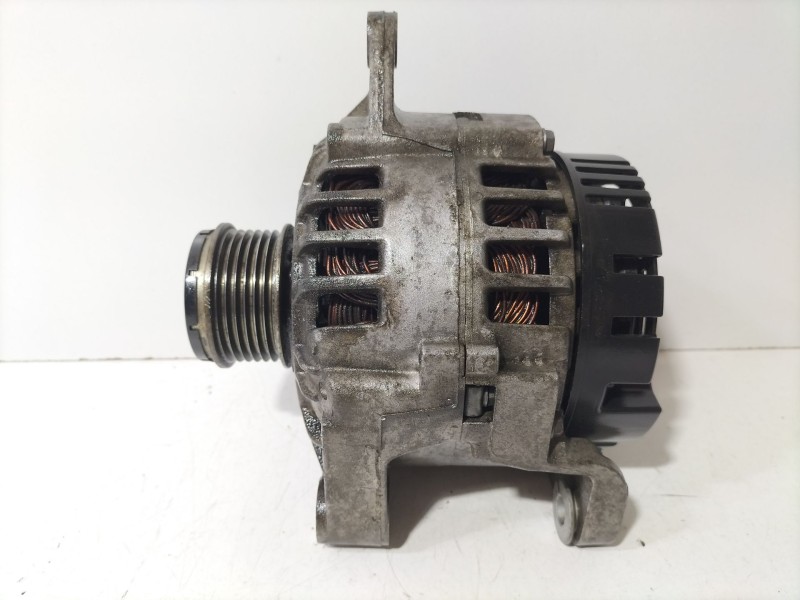 Recambio de alternador para renault megane i (ba0/1_) 1.9 dti (ba1u) referencia OEM IAM 8200054588  
