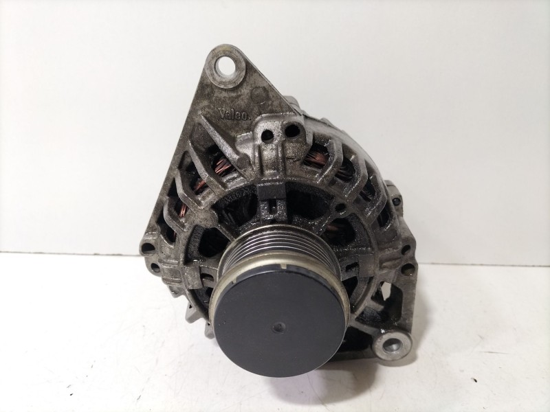 Recambio de alternador para renault megane i (ba0/1_) 1.9 dti (ba1u) referencia OEM IAM 8200054588  