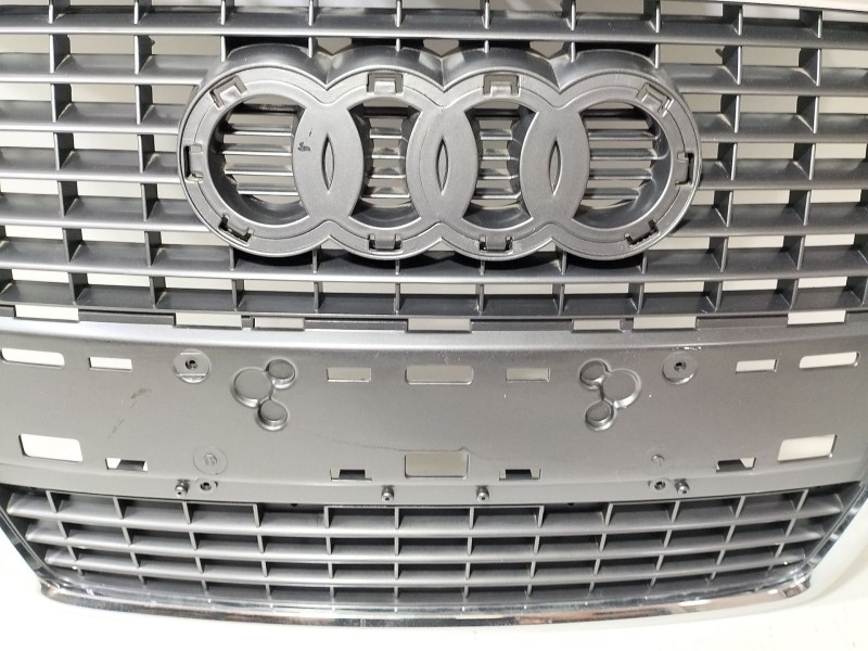 Recambio de rejilla delantera para audi a3 (8p) 2.0 tdi referencia OEM IAM 8P4853651A  