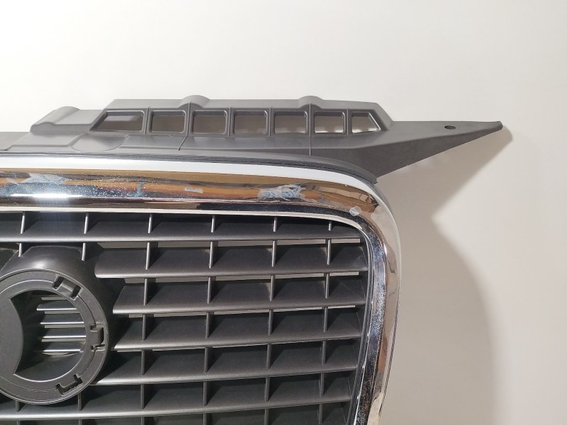 Recambio de rejilla delantera para audi a3 (8p) 2.0 tdi referencia OEM IAM 8P4853651A  