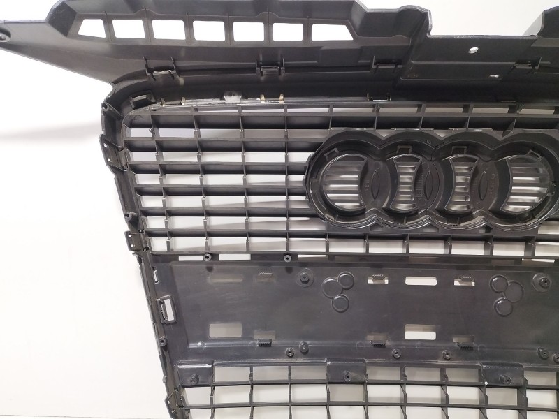 Recambio de rejilla delantera para audi a3 (8p) 2.0 tdi referencia OEM IAM 8P4853651A  