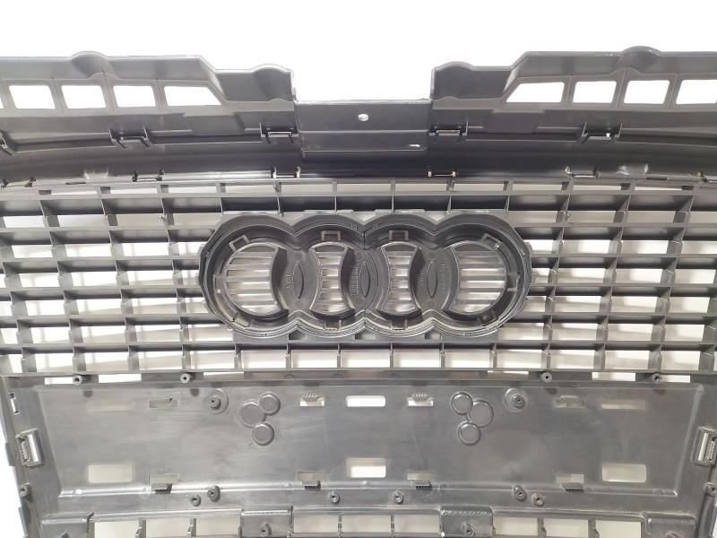 Recambio de rejilla delantera para audi a3 (8p) 2.0 tdi referencia OEM IAM 8P4853651A  