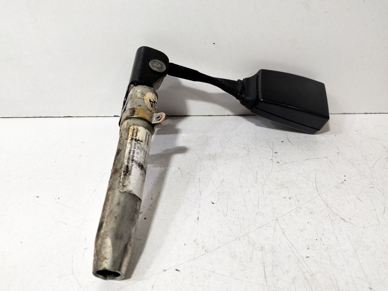 Recambio de anclaje cinturon trasero derecho para mercedes-benz clase b sports tourer (w245) b 180 cdi (245.207) referencia OEM 