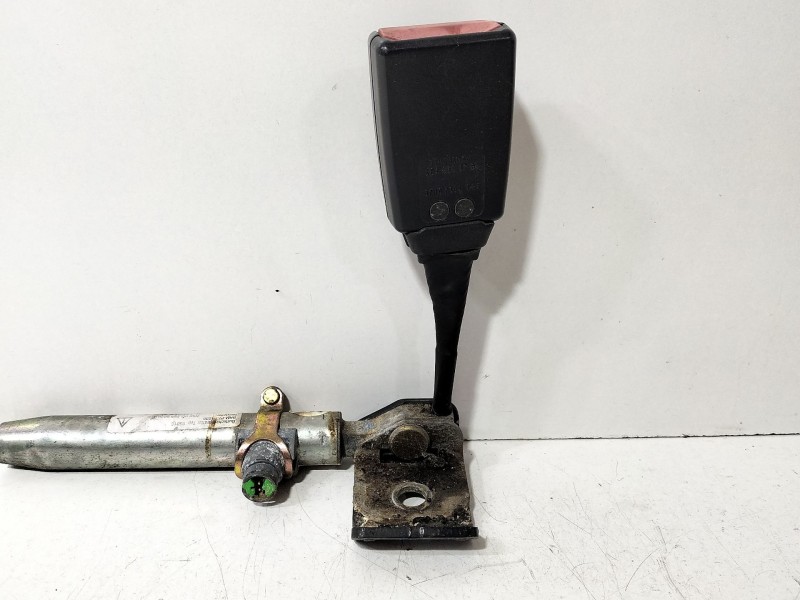 Recambio de anclaje cinturon trasero derecho para mercedes-benz clase b sports tourer (w245) b 180 cdi (245.207) referencia OEM 