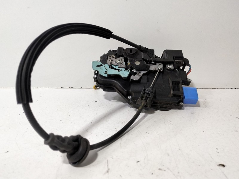 Recambio de cerradura puerta trasera derecha para skoda octavia ii (1z3) 1.9 tdi referencia OEM IAM 7L0839016D  