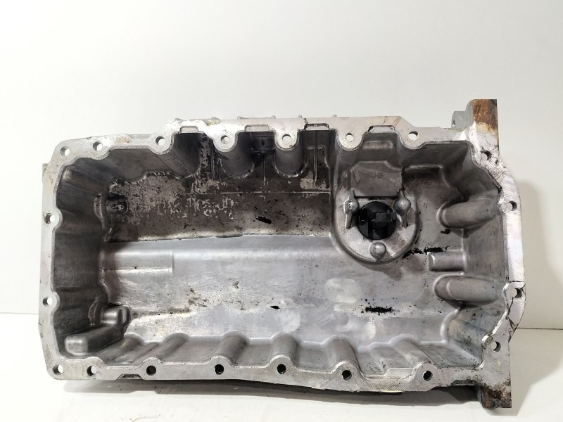 Recambio de carter para audi a3 sportback (8pa) 2.0 tdi 16v referencia OEM IAM 03G103601H  