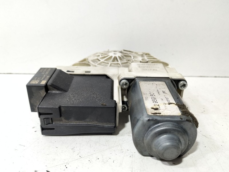 Recambio de motor elevalunas delantero derecho para seat ibiza iii (6l1) 1.9 tdi referencia OEM IAM 6L2959801  