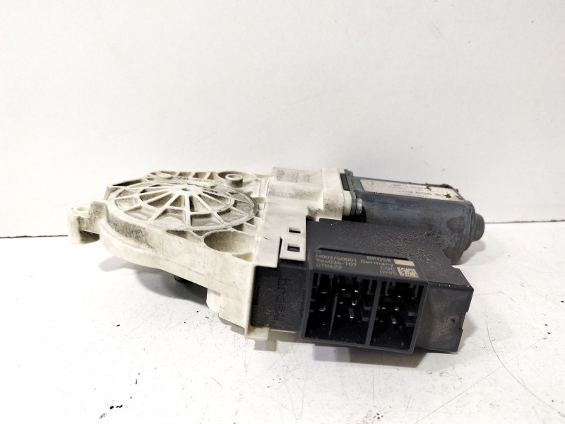 Recambio de motor elevalunas delantero derecho para seat ibiza iii (6l1) 1.9 tdi referencia OEM IAM 6L2959801  