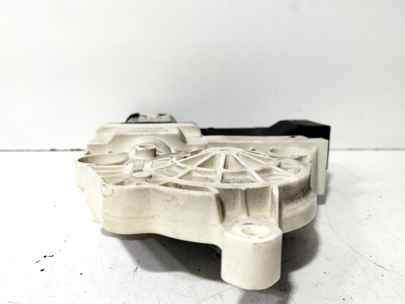 Recambio de motor elevalunas delantero derecho para seat ibiza iii (6l1) 1.9 tdi referencia OEM IAM 6L2959801  