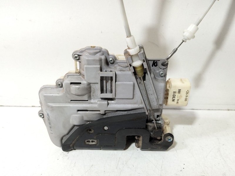Recambio de cerradura puerta delantera izquierda para audi a3 (8p) 1.8 tfsi limited edition referencia OEM IAM 4F1837015  
