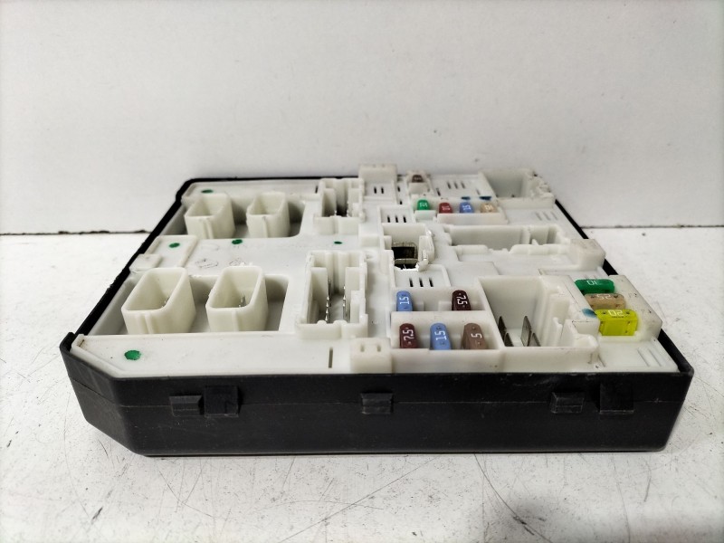 Recambio de caja reles / fusibles para renault kangoo express (fw0/1_) 1.5 dci 85 (fw0k, fw0l, fw0b) referencia OEM IAM 284B6664