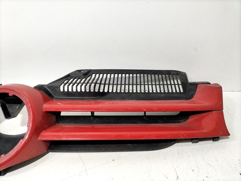 Recambio de rejilla paragolpes central para volkswagen golf v (1k1) 2.0 tdi referencia OEM IAM 1K0853651A  