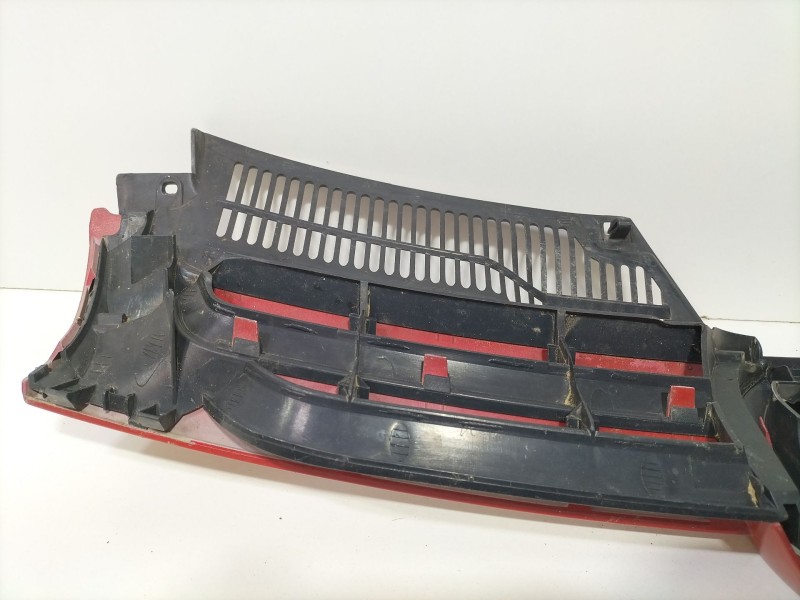 Recambio de rejilla paragolpes central para volkswagen golf v (1k1) 2.0 tdi referencia OEM IAM 1K0853651A  