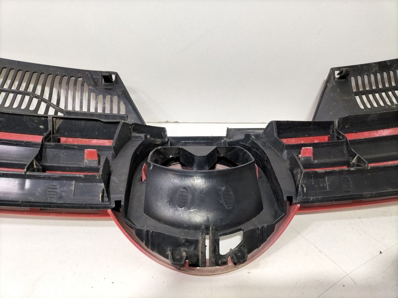 Recambio de rejilla paragolpes central para volkswagen golf v (1k1) 2.0 tdi referencia OEM IAM 1K0853651A  