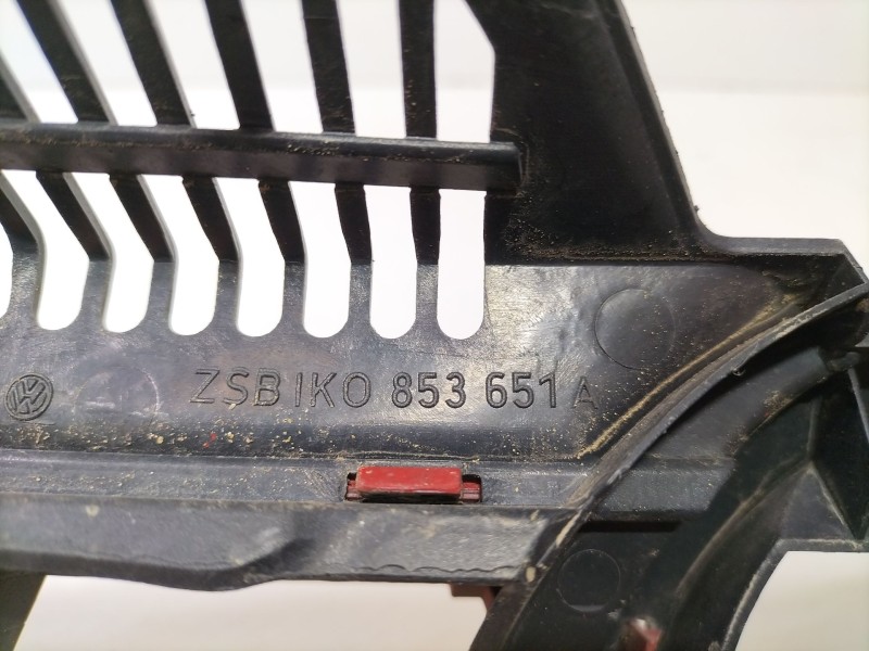 Recambio de rejilla paragolpes central para volkswagen golf v (1k1) 2.0 tdi referencia OEM IAM 1K0853651A  