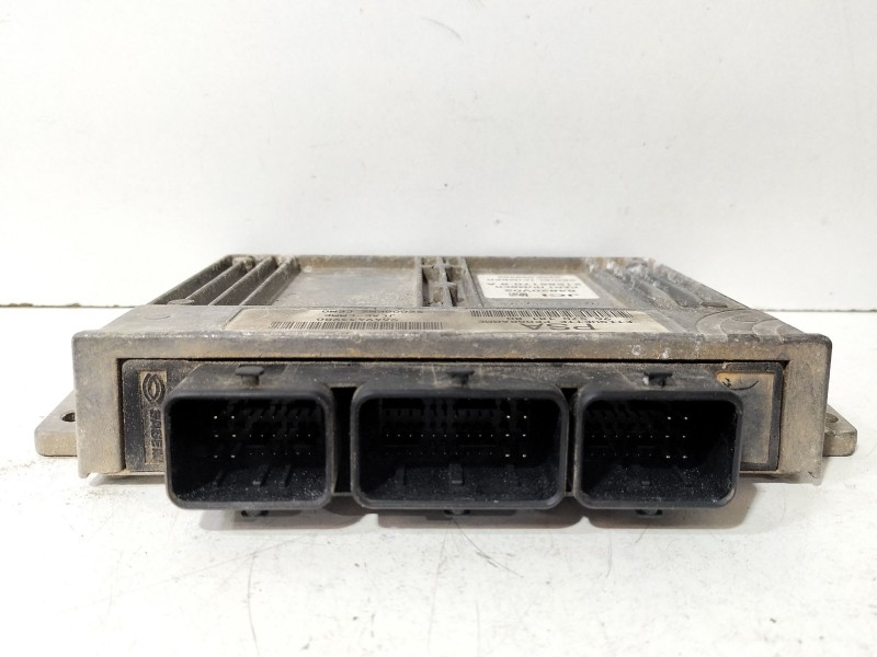 Recambio de centralita motor uce para citroën c3 1.4 referencia OEM IAM 9657018180  