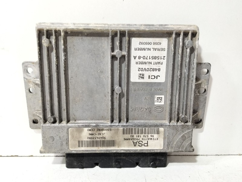 Recambio de centralita motor uce para citroën c3 1.4 referencia OEM IAM 9657018180  
