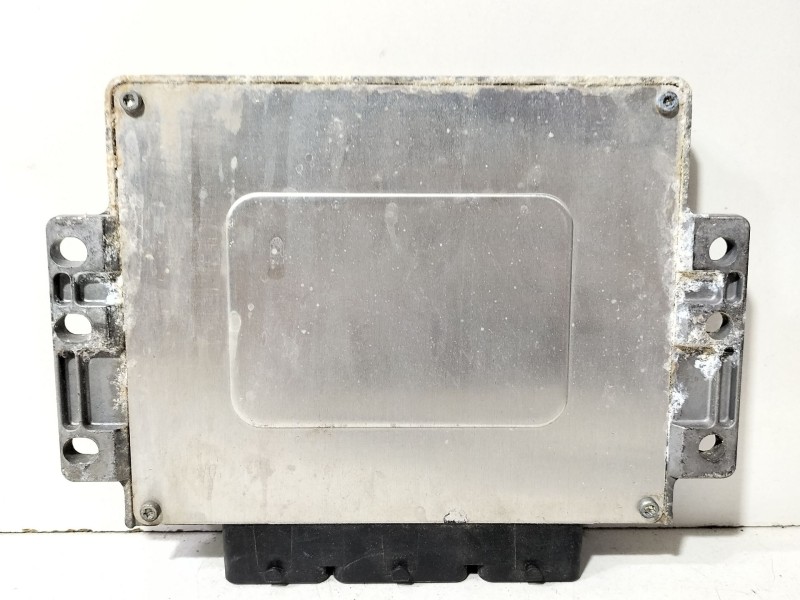 Recambio de centralita motor uce para citroën c3 1.4 referencia OEM IAM 9657018180  