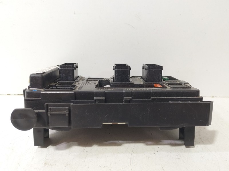 Recambio de caja reles / fusibles para citroën c3 1.4 referencia OEM IAM 9650618480  