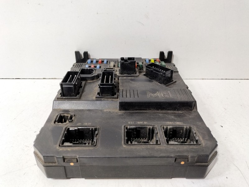 Recambio de caja reles / fusibles para citroën c3 1.4 referencia OEM IAM 9653667380  