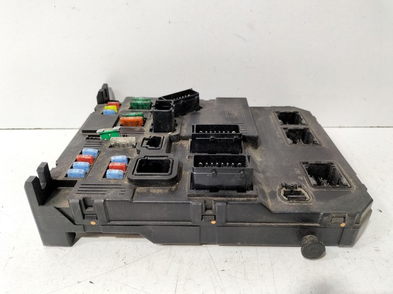 Recambio de caja reles / fusibles para citroën c3 1.4 referencia OEM IAM 9653667380  