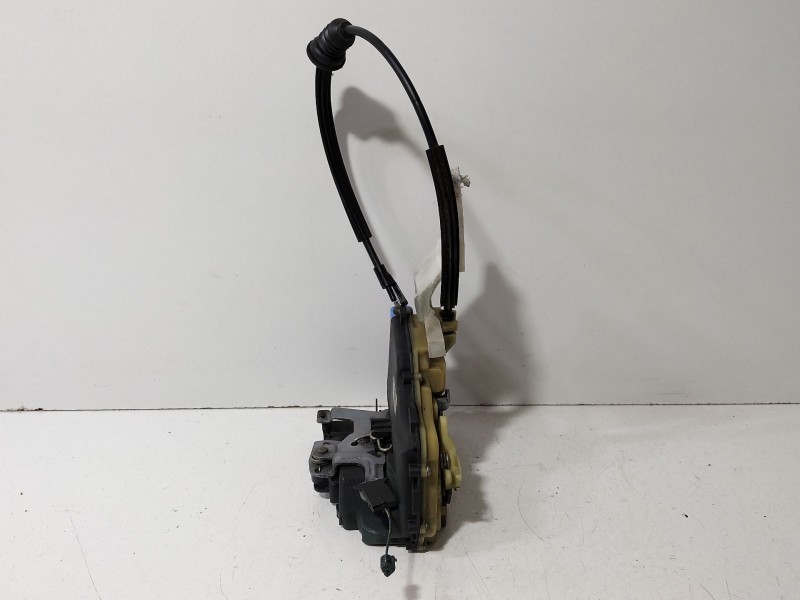 Recambio de cerradura puerta trasera izquierda para seat ibiza iii (6l1) 1.9 tdi referencia OEM IAM 3B4839015AN  