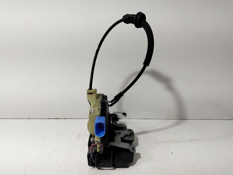Recambio de cerradura puerta delantera izquierda para seat ibiza iii (6l1) 1.9 tdi referencia OEM IAM 3B1837015AQ  
