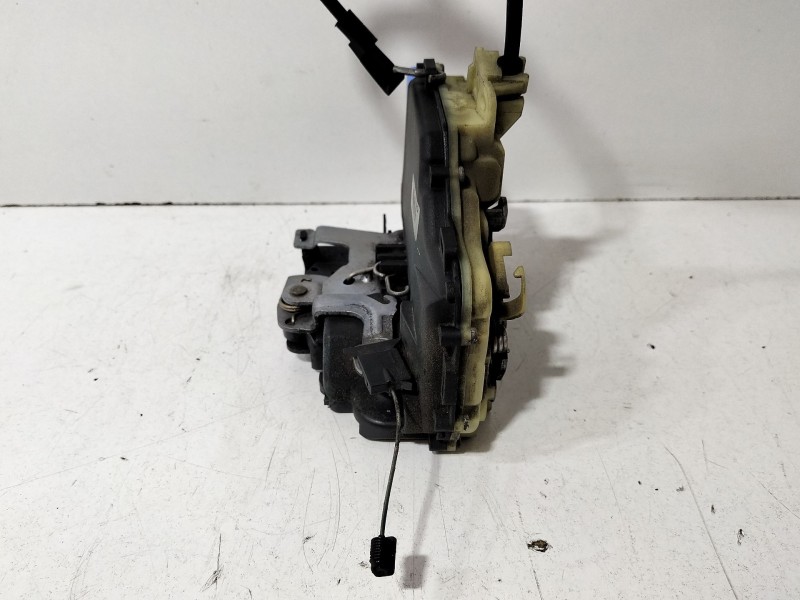 Recambio de cerradura puerta delantera izquierda para seat ibiza iii (6l1) 1.9 tdi referencia OEM IAM 3B1837015AQ  