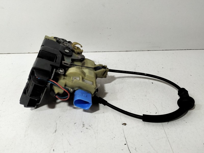 Recambio de cerradura puerta delantera izquierda para seat ibiza iii (6l1) 1.9 tdi referencia OEM IAM 3B1837015AQ  