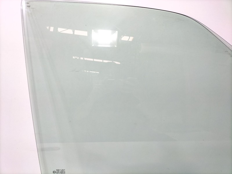 Recambio de luna delantera derecha para nissan terrano ii (r20) 2.7 tdi 4wd referencia OEM IAM Nissan Terrano II  