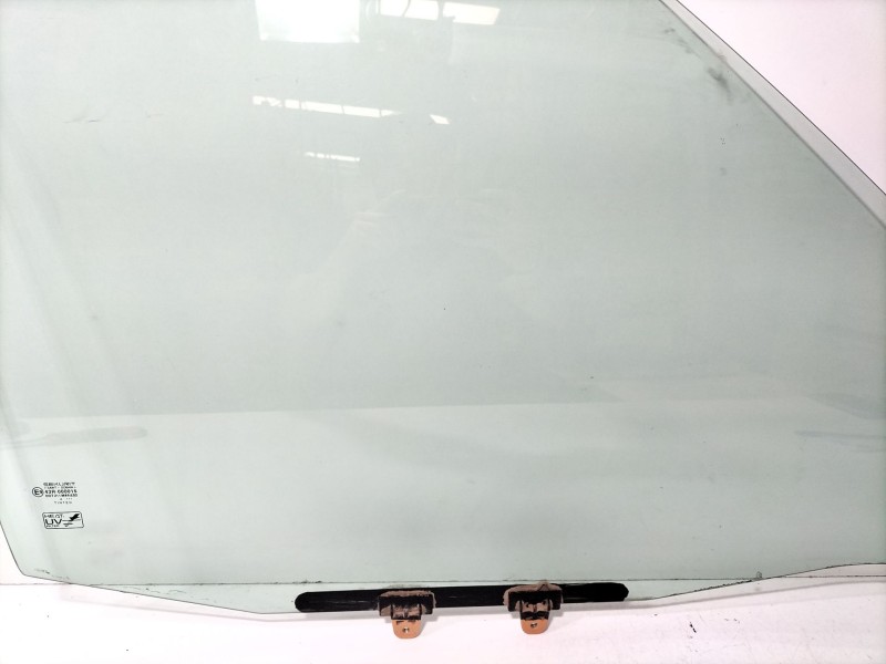 Recambio de luna delantera derecha para nissan terrano ii (r20) 2.7 tdi 4wd referencia OEM IAM Nissan Terrano II  