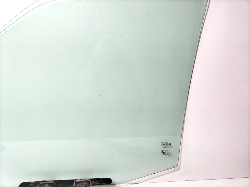 Recambio de luna delantera derecha para nissan terrano ii (r20) 2.7 tdi 4wd referencia OEM IAM Nissan Terrano II  