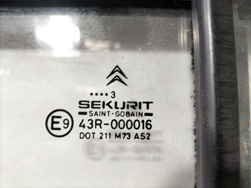 Recambio de luna trasera derecha para citroën c15 furgoneta/monovolumen (vd_) 1.8 d referencia OEM IAM Citroen C15  